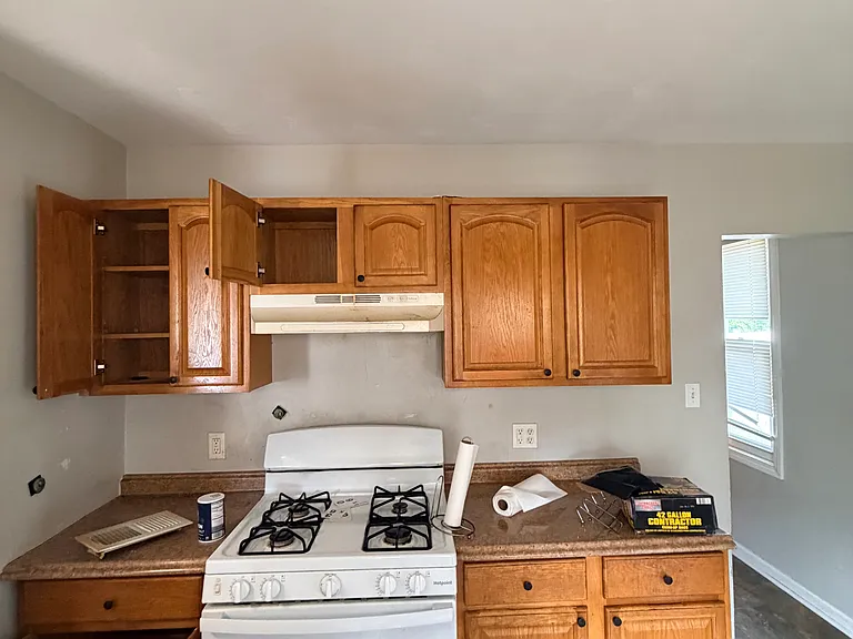 107 Dix St #1 — Photo 7