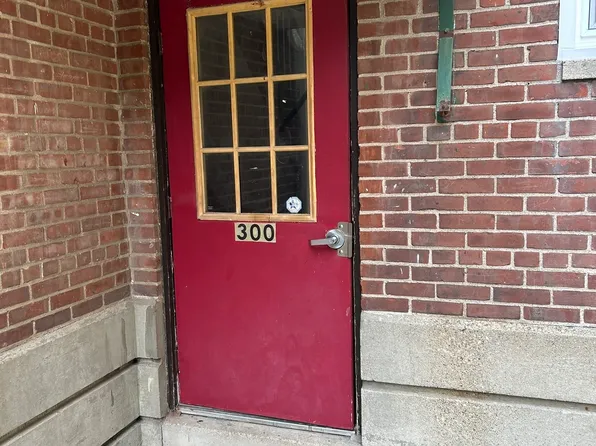 300 North Bishop Avenue #94-18, Bridgeport, CT 06610