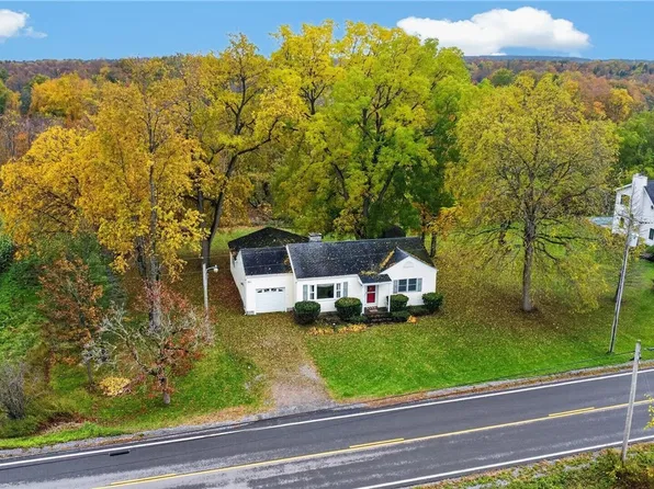 6962 Cooper St, Westmoreland, NY 13490