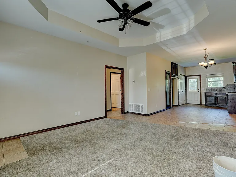 2220 W Utah Ave — Photo 7