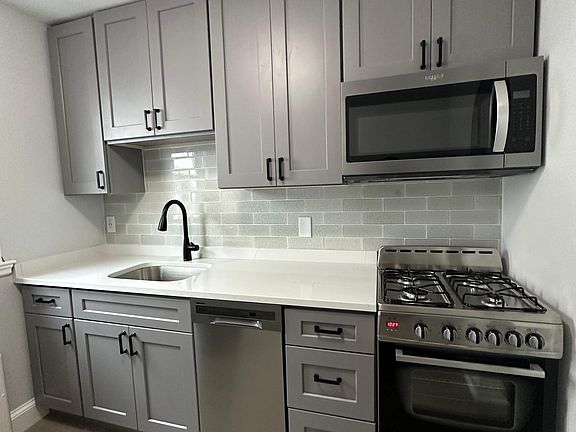 3rd image of 87 Winthrop Shore Dr #6
