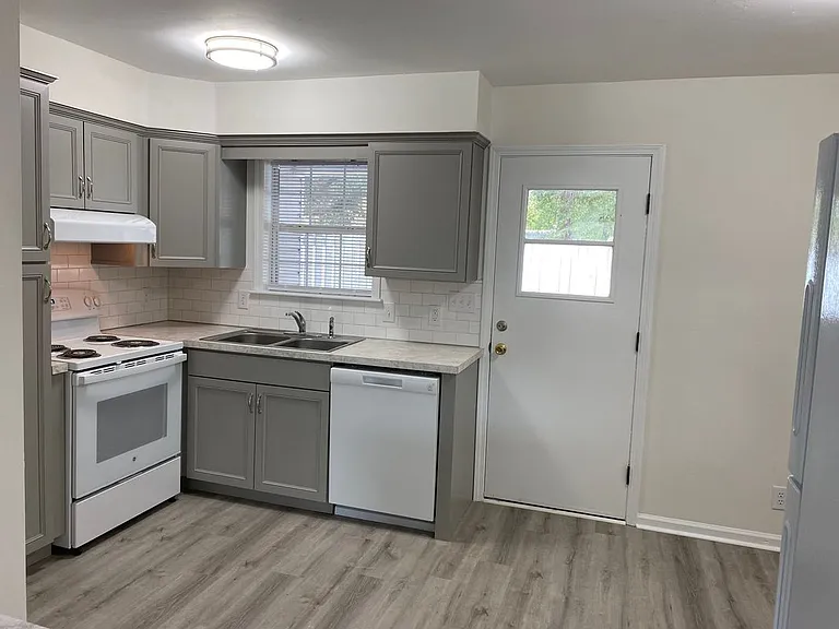 6301 Timberline St #G — Photo 3