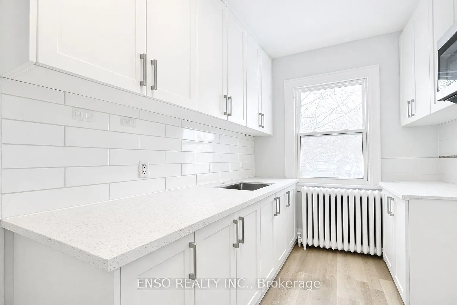 3 bed, $1,695 — Photo 2