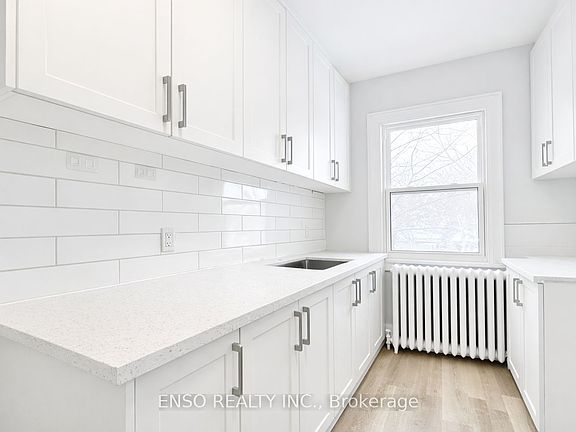 2nd image of 5325 Van Alstyne Pl #10