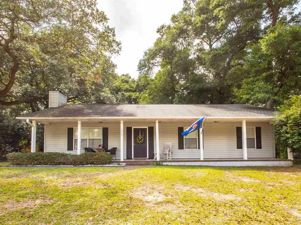 7025 Longleaf Creek Dr, Pensacola, FL 32526
