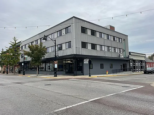 300 E Main St #3A Photo 1