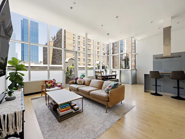 420 West 25th Street image 1 of 19
