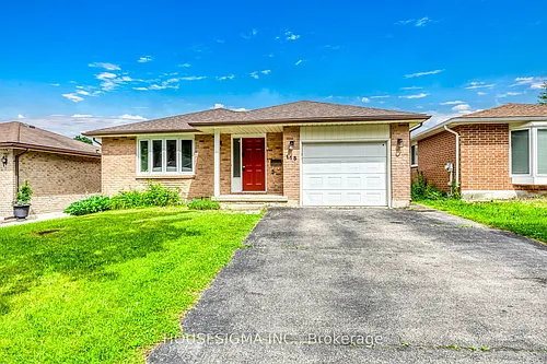 115 Scenic Wood Cres Photo 1