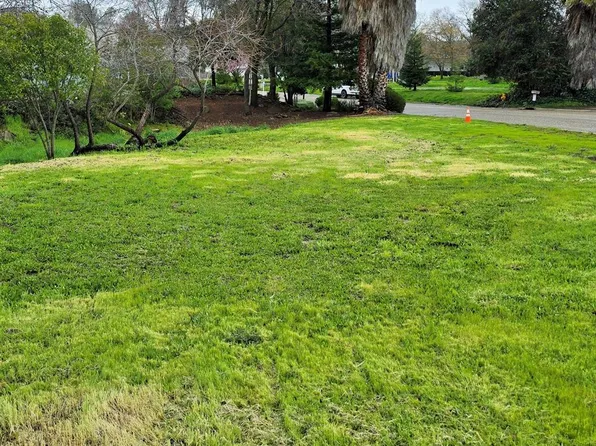 105 Bryson Dr, Sutter Creek, CA 95685