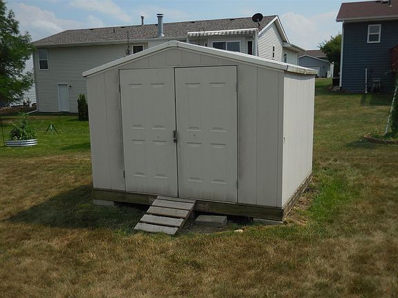3rd image of 2513 Blackwell Dr