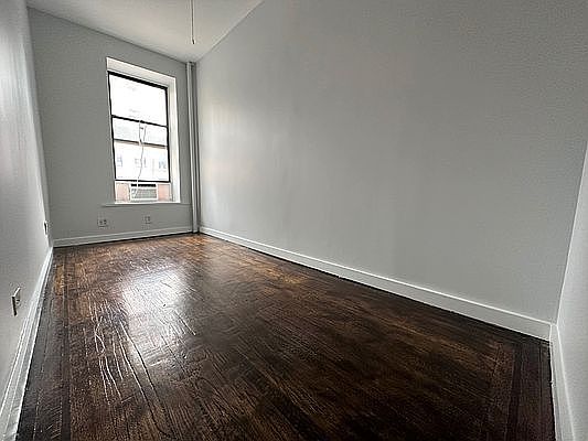 3rd image of 800 Lexington Ave #4E