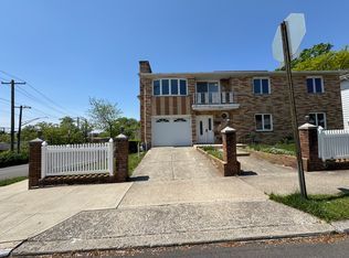 (Undisclosed Address), Staten Island, NY 10305