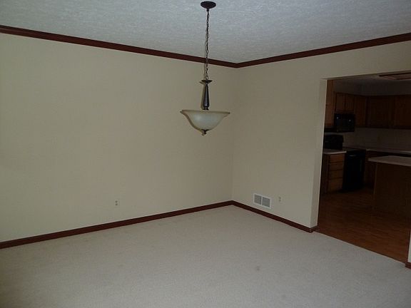 5th image of 19515 Cavendish Ct