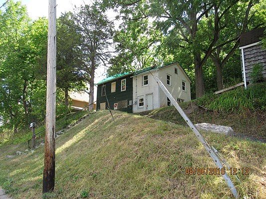 1st image of 77 Galen St