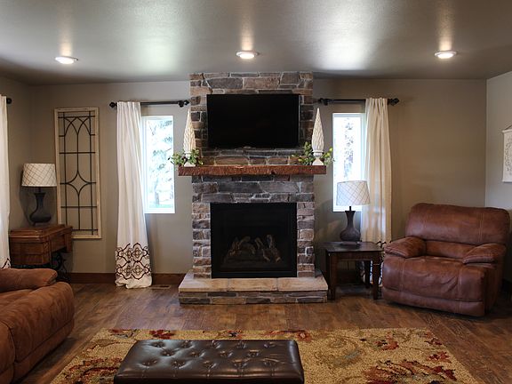 Living room - main floor