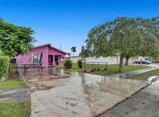 861 SW 7th St, Homestead, FL 33030