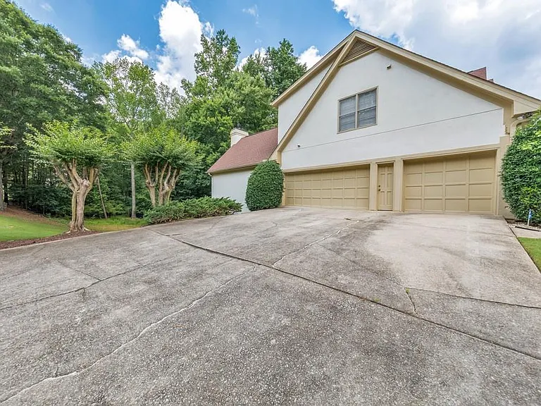 5321 Edgerton Dr — Photo 60
