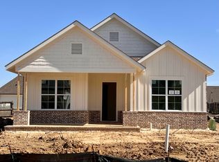 10236 Louanne Dr, Collierville, TN 38017