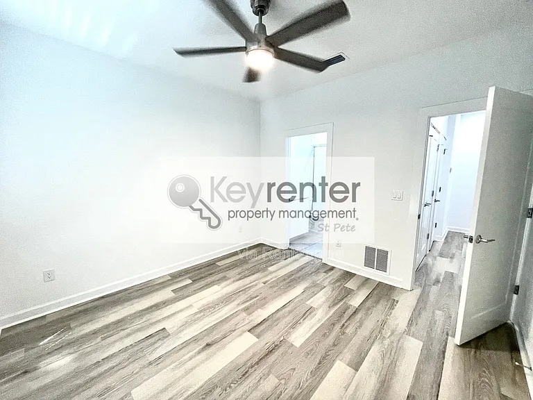 2703 N 24th St #1 — Photo 20