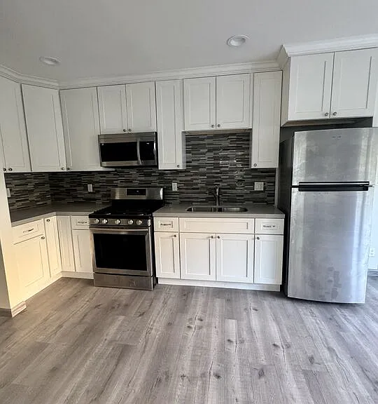 133 S Crescent Dr #7 — Photo 11