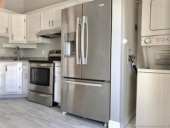 5th image of 1020 Green Pine Boulevard #A