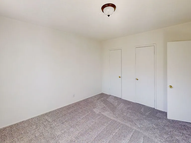 876 Wellwood Ave — Photo 6