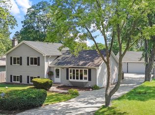 2910 Hickory LANE, Twin Lakes, WI 53181