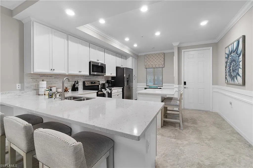9590 Trevi Ct — Photo 4