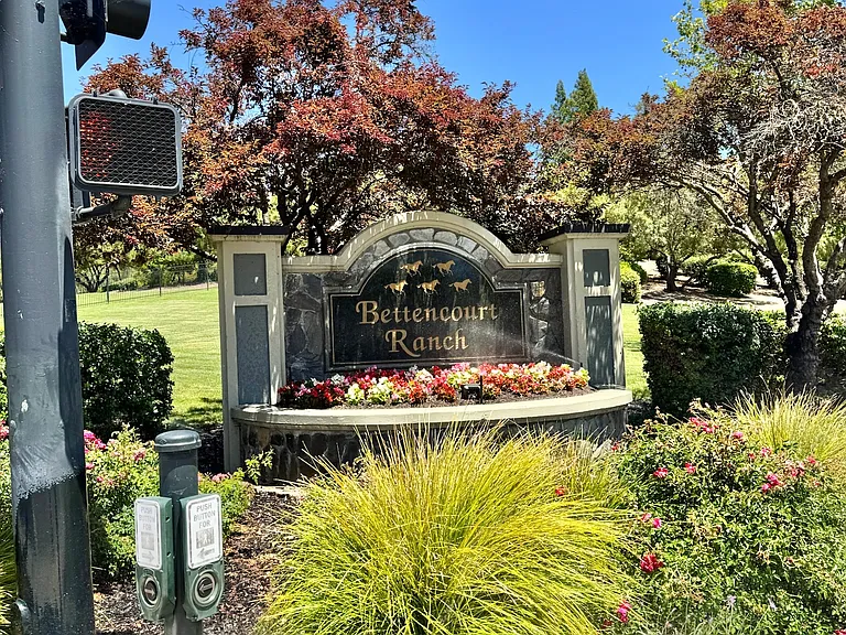 Entrance to the Bettencourt Ranch community in Blackhawk