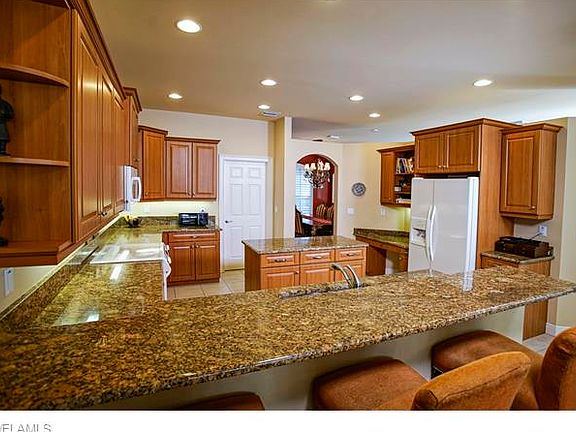 3rd image of 1669 McGregor Reserve Dr