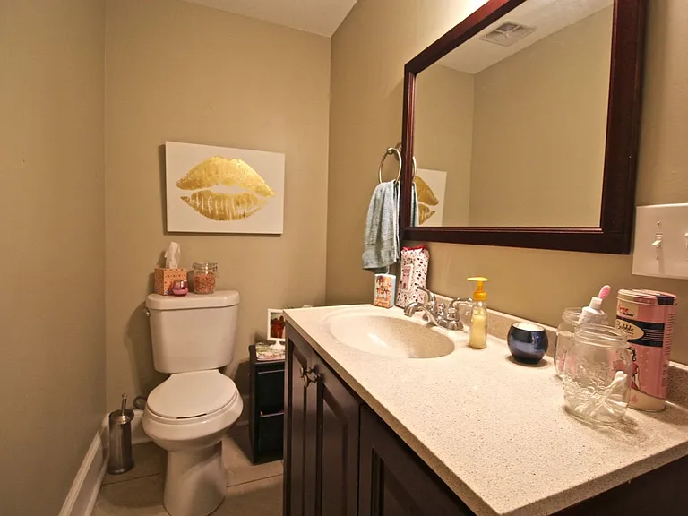 Plaza La Belle Apartments — Photo 68