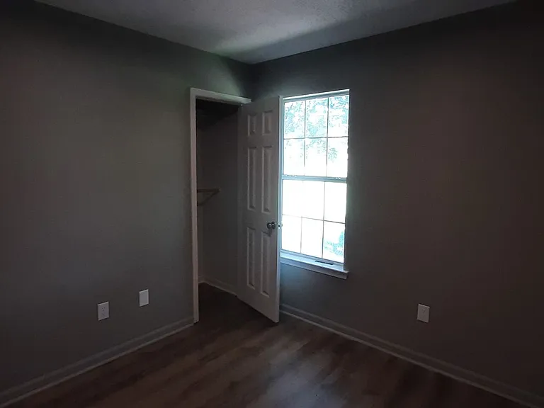 426 Summer Dr — Photo 13
