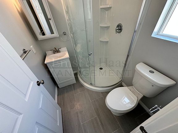 4th image of 181 Argonne Ave #9