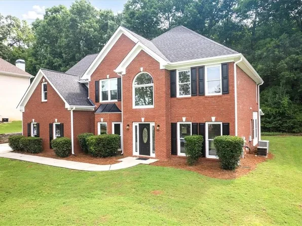 3932 E Saddleridge Dr, Lithonia, GA 30038