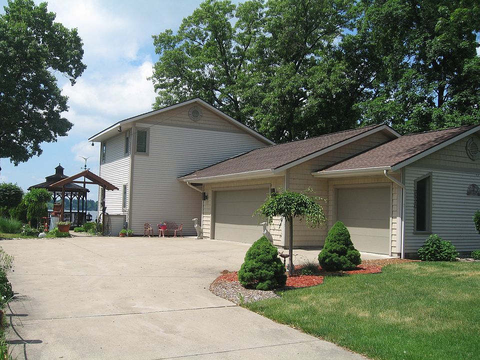 1st image of 3520 E Shore Dr
