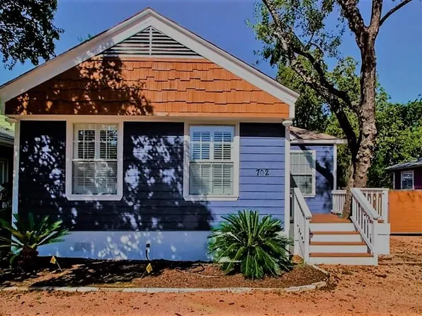 702 W North Loop Blvd, Austin, TX 78751