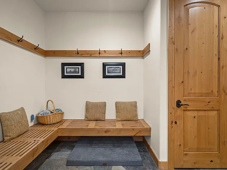 10247 Valmont Trl — Photo 27