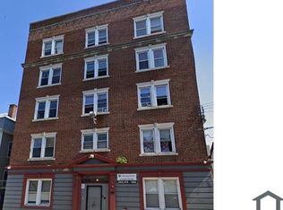 86 Pequonnock St APT 3, Bridgeport, CT 06604