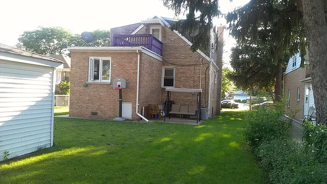 2833 Elder Ln photo 1