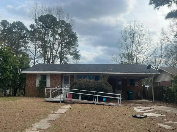 405 Lilac Dr, El Dorado, AR 71730