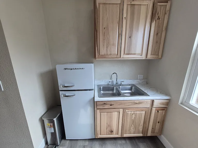 4018 Sunrise Cove Dr — Photo 50