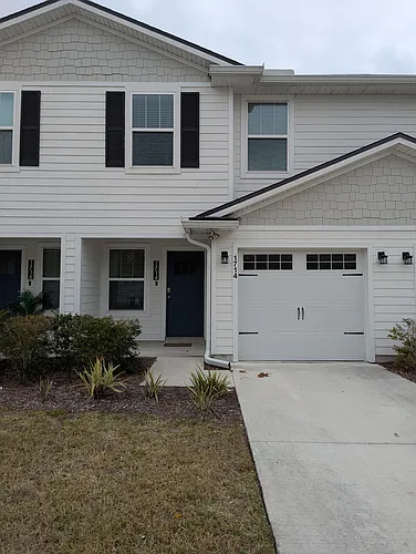 1714 Cocoanut Rd Photo 1
