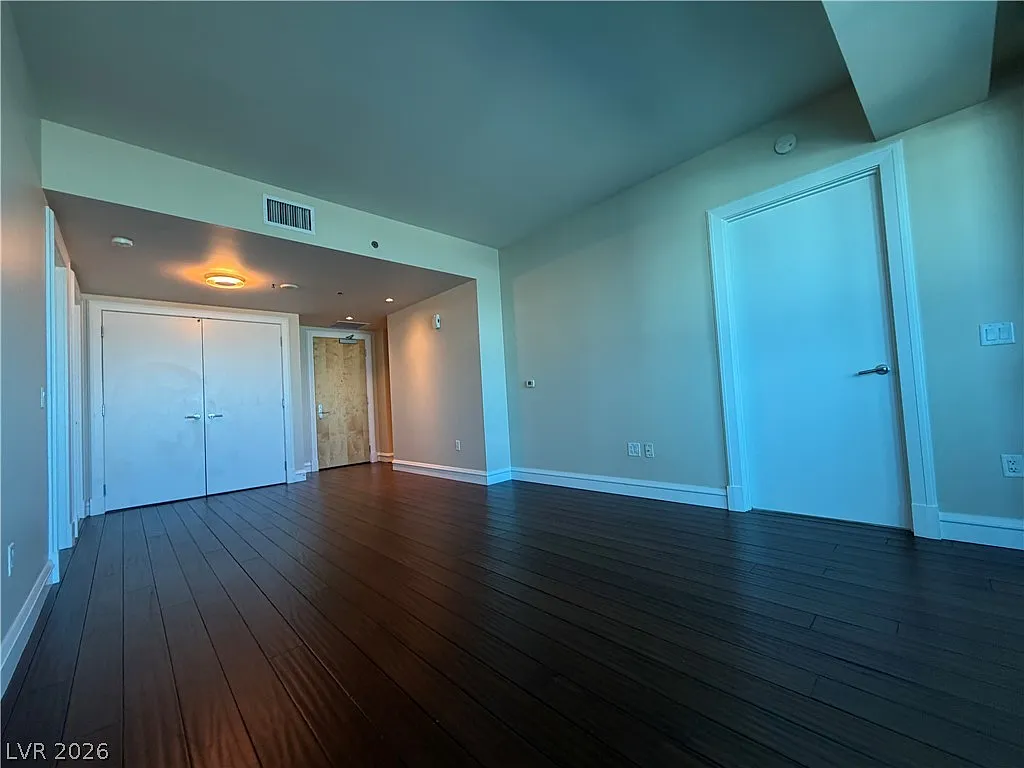 2 bed, 2.0 bath, 1100 sqft, $2,545 — Photo 4