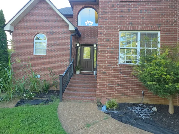 6182 N New Hope Rd, Hermitage, TN 37076