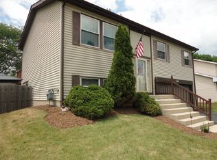 844 Prairie Ave, Bartlett, IL