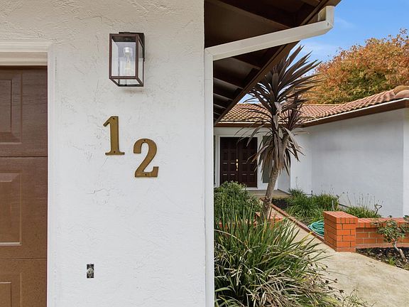 4th image of 12 Seine Ct