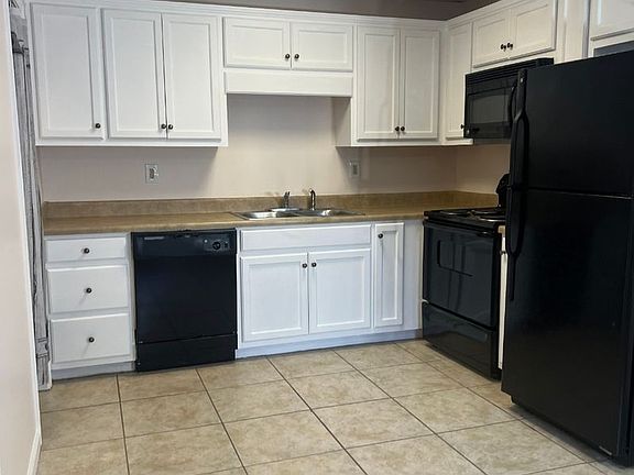 2nd image of 1212 12th St #28