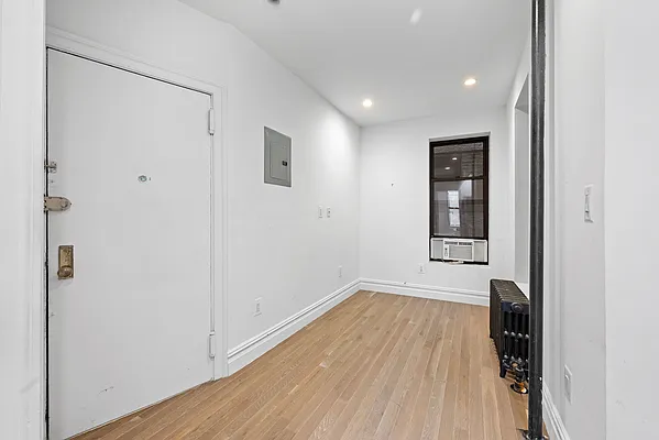 Rented by Compass | media 17