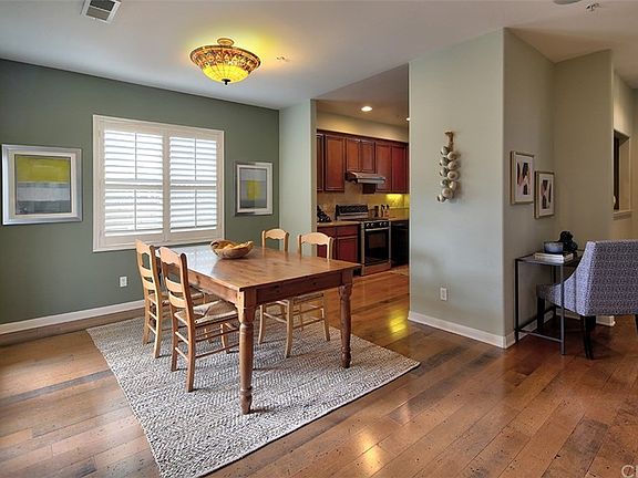 4th image of 314 W Cypress Ave