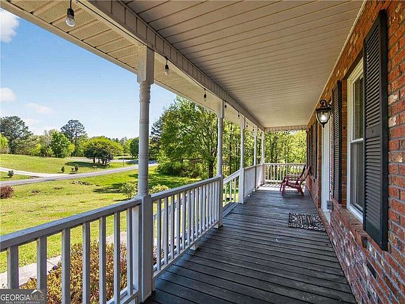 3rd image of 41 Terrace Ct
